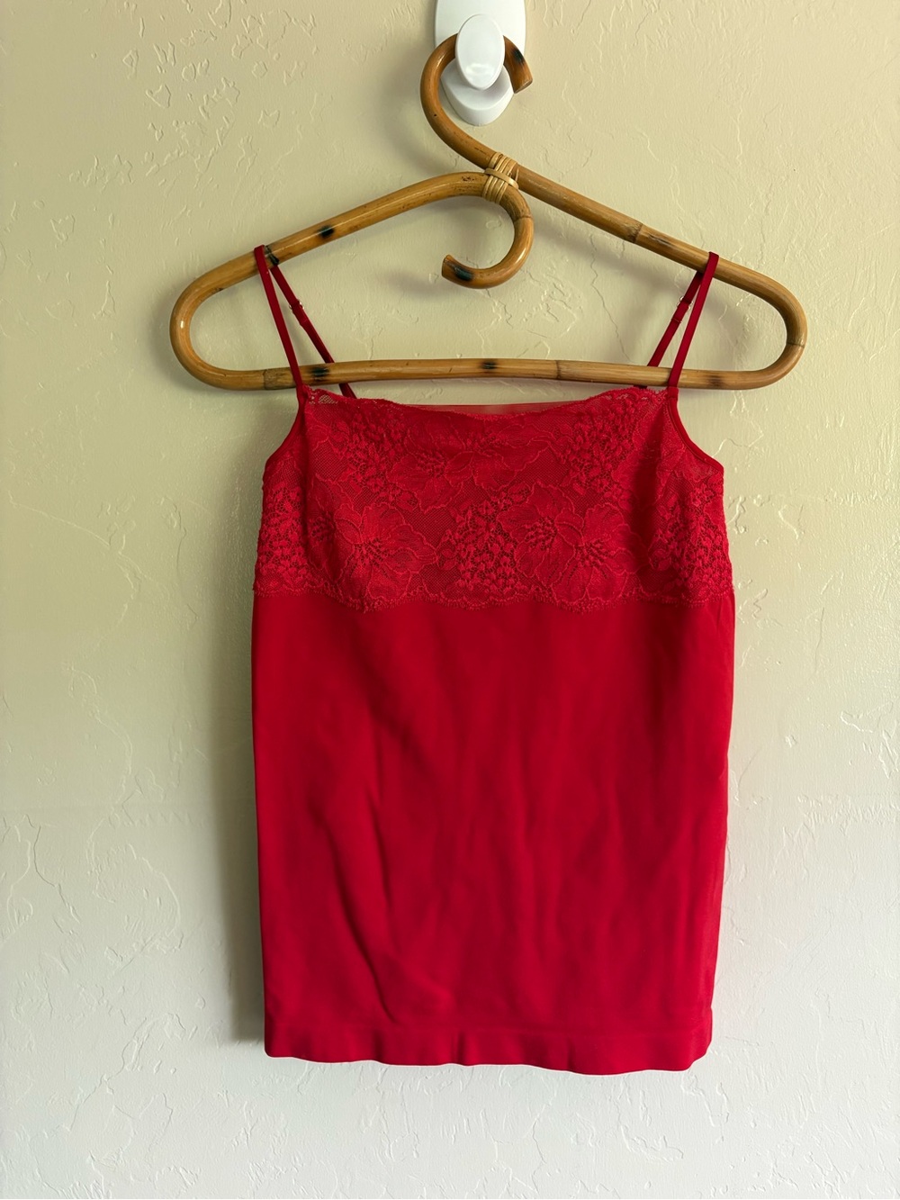 Y2K 2000s Banana Republic Lace Trim Red Cami Camisole Tank Top Seamless Size M